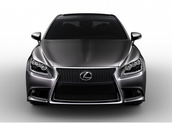 1-لکسوس مدل جدید LS را در نمایشگاه خودرو  2015 توکیو به نمایش نمی گذارد