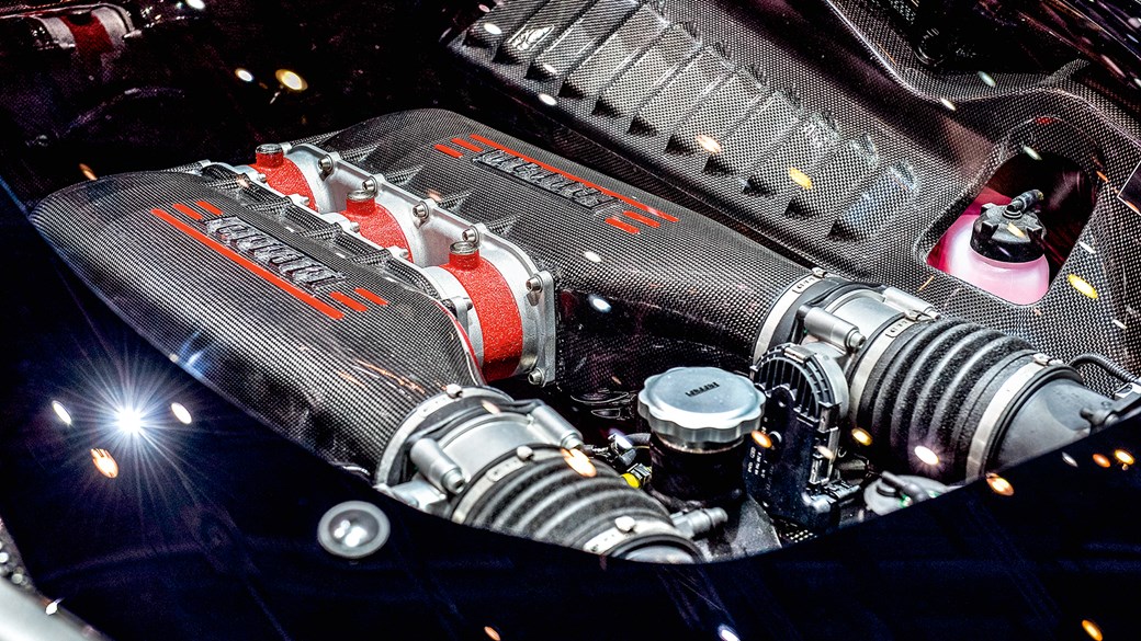 5-موتور V8 فراری 458