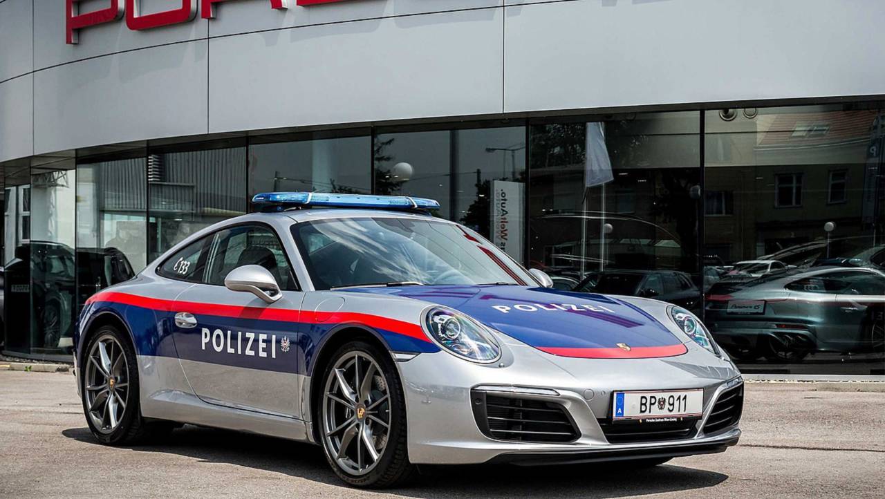 پلیس اتریش -پورشه 911