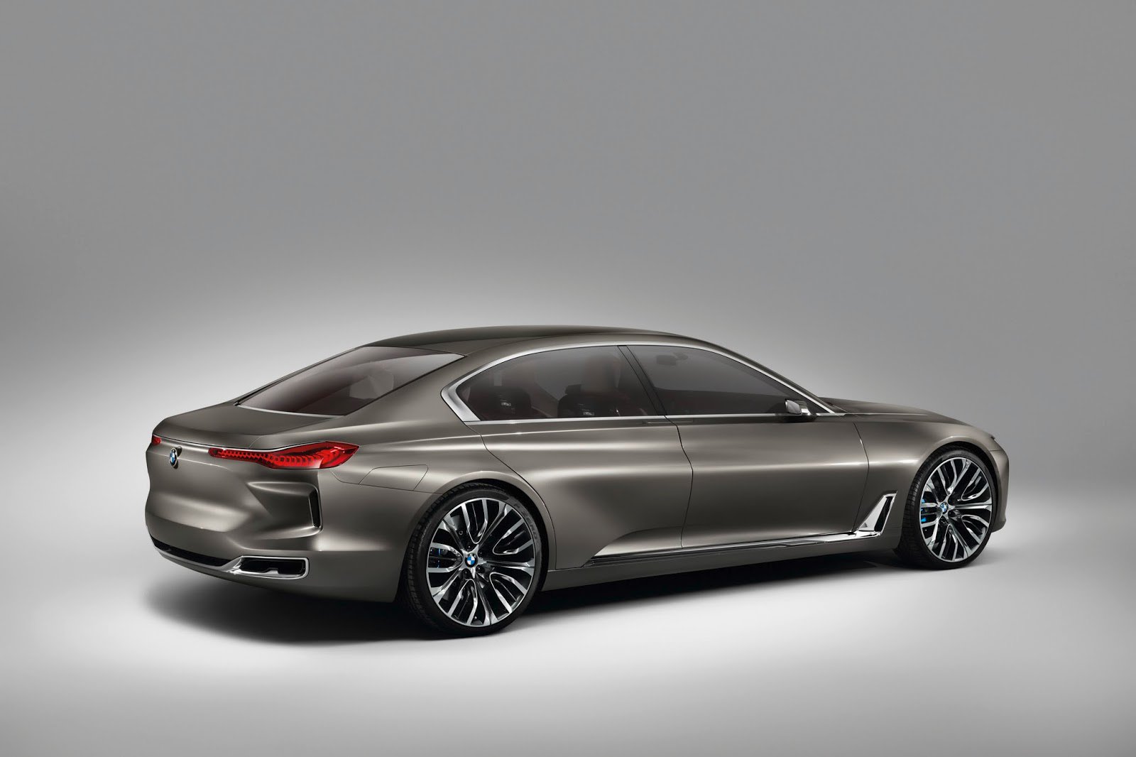 3-آغاز پروژه ی BMW سری 9 برای رقابت با میباخ