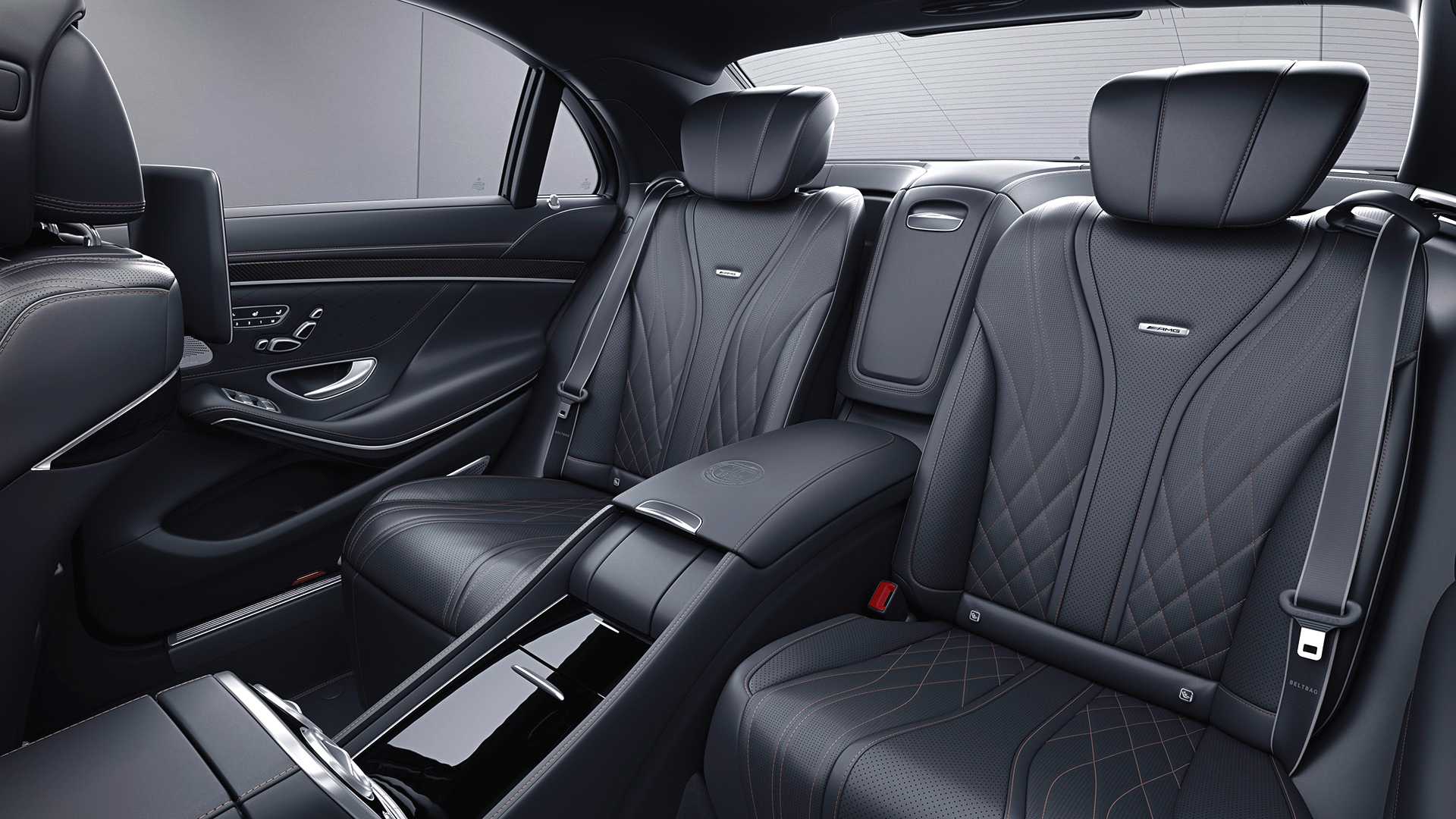 13-معرفی نسخهٔ پایانی مرسدس S65 AMG، خداحافظی غمبار با پیشرانه های 12 سیلندر