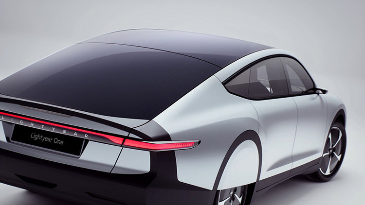 3-نخستین خودرو خورشیدی با قابلیت تجاری سازی رونمایی شد