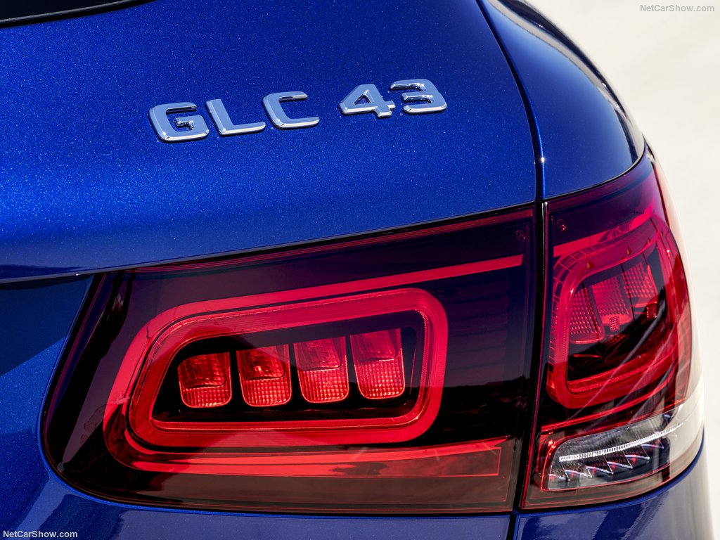 23-نسخه جدید مرسدس بنز GLC43 AMG معرفی شد