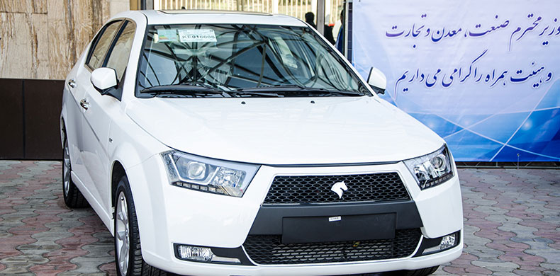 6-دنا پلاس توربو شارژر اتوماتیک توسط ایران خودرو رونمایی شد