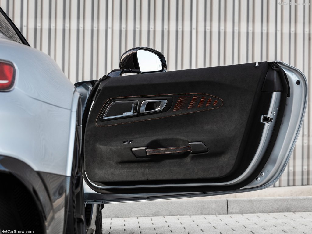 29-مرسدس بنز ای ام جی GT Black Series معرفی شد ،هیولایی جدید با نشان ستاره