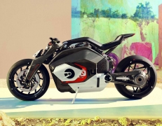 موتور سیکلت بی ام و ویژن DC رودستر معرفی شد