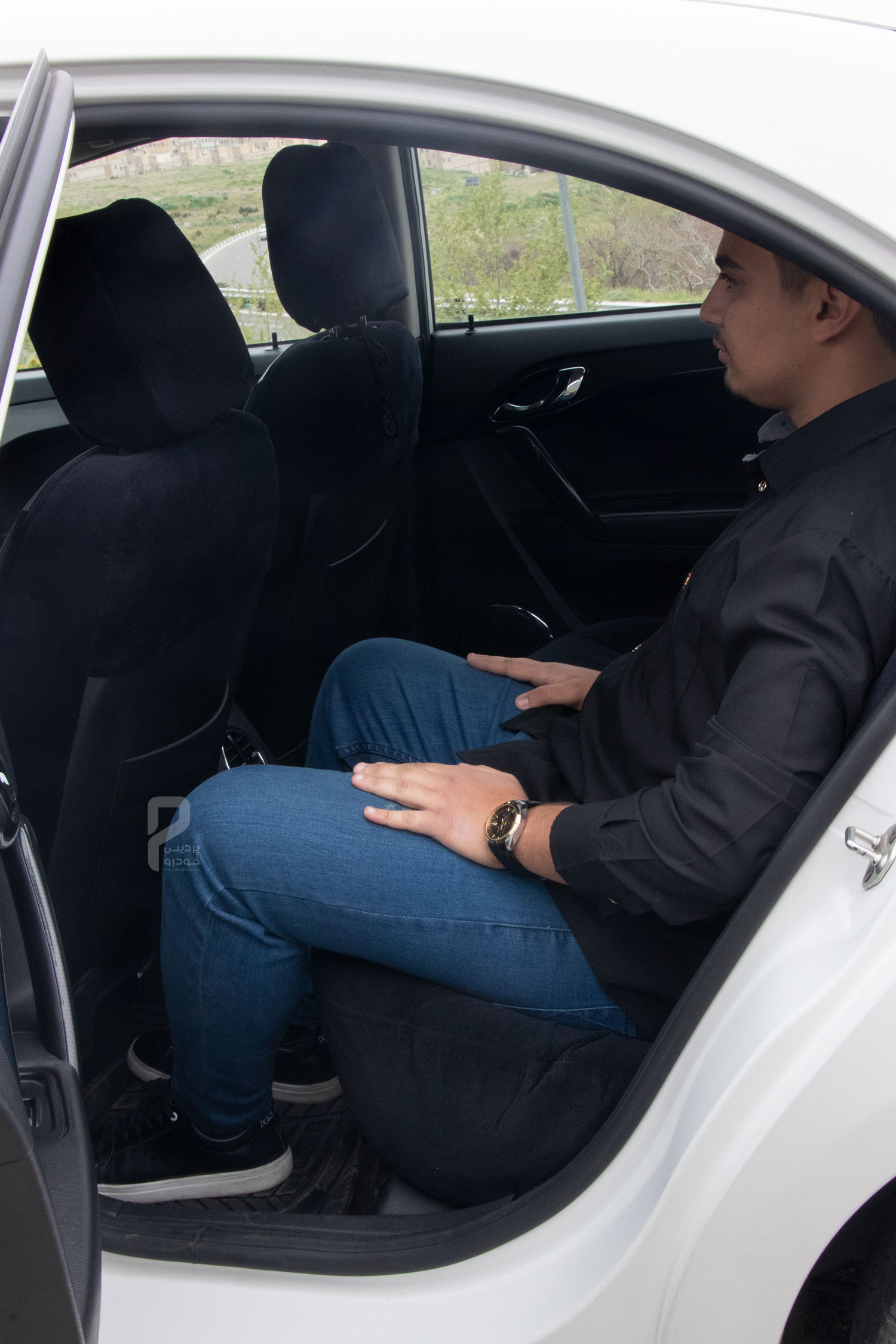 عکس داخل بررسی مجدد خودروی جک جی 5 مدل 2015