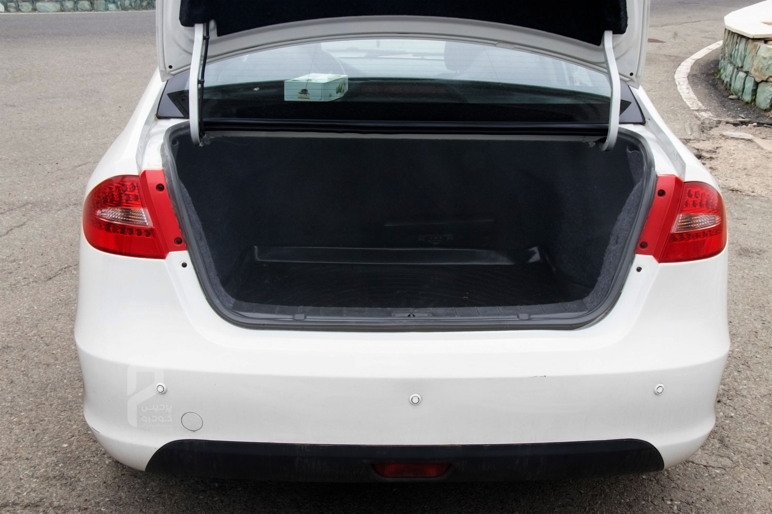 7- عکس خارجی بررسی مجدد خودروی جک جی 5 مدل 2015