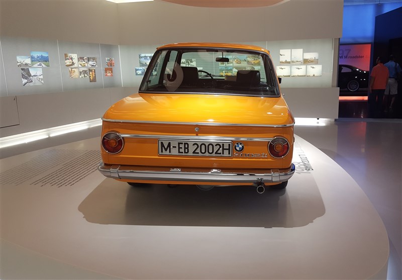 33799 گشت و گذار در موزه BMW