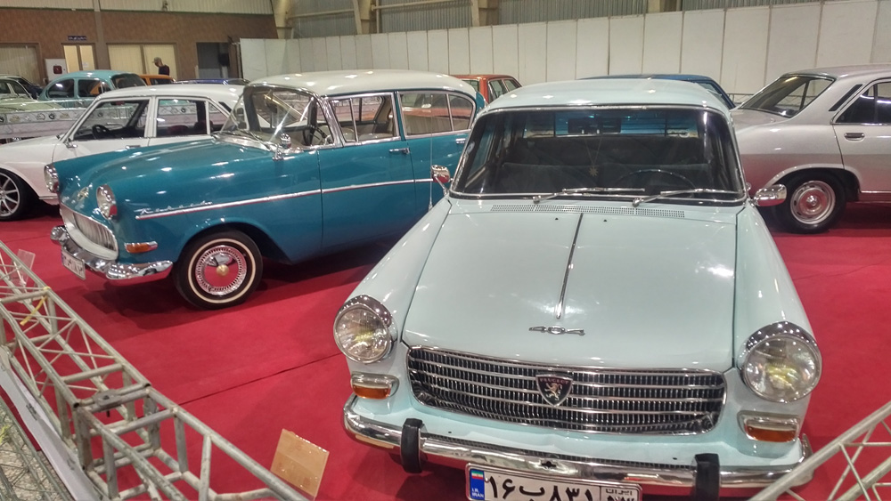 44663 گزارش تصویری از نمایشگاه خودروهای کلاسیک و افرود اصفهان:تلفیقی از نوستالوژیک و هیجان