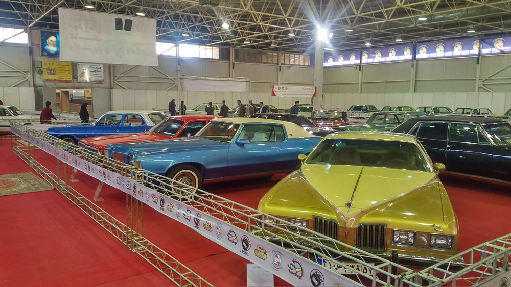 44676 گزارش تصویری از نمایشگاه خودروهای کلاسیک و افرود اصفهان:تلفیقی از نوستالوژیک و هیجان