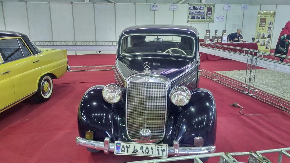 44684 گزارش تصویری از نمایشگاه خودروهای کلاسیک و افرود اصفهان:تلفیقی از نوستالوژیک و هیجان