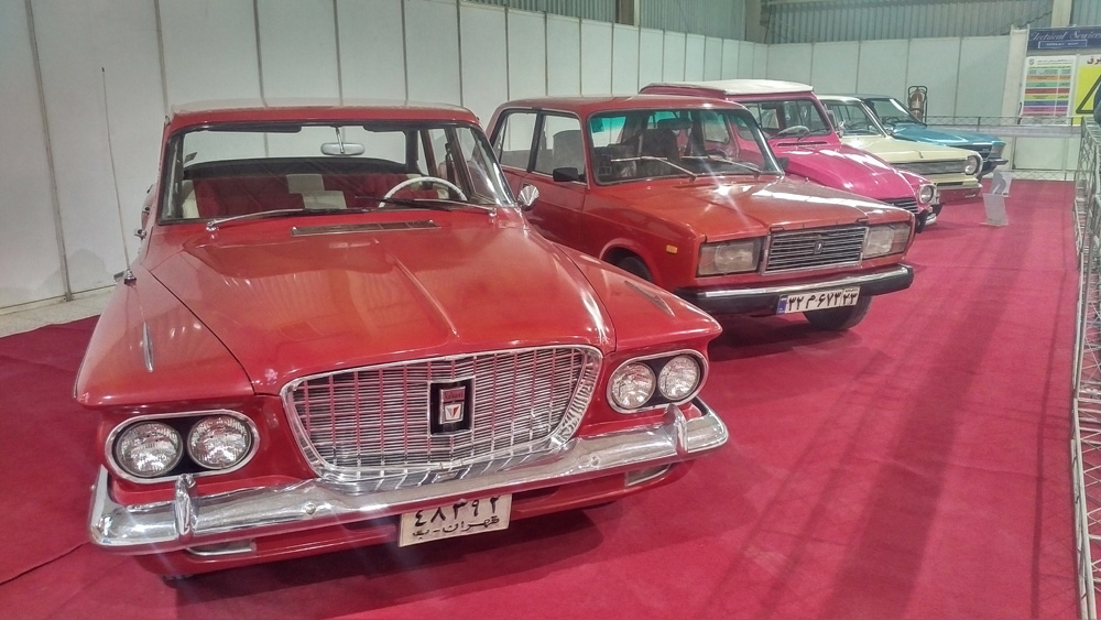 44691 گزارش تصویری از نمایشگاه خودروهای کلاسیک و افرود اصفهان:تلفیقی از نوستالوژیک و هیجان