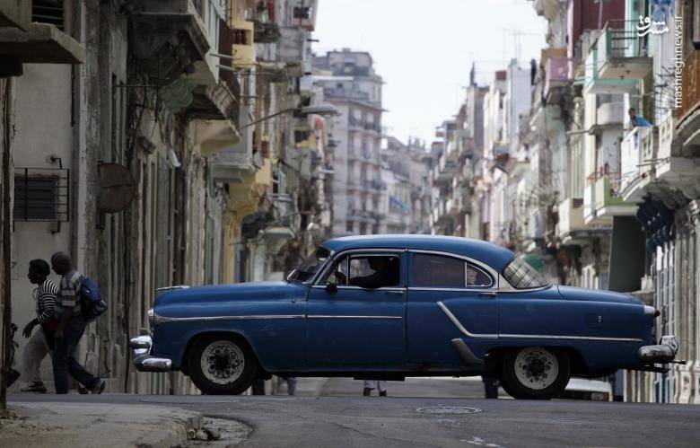 51531 جولان خودروهای کلاسیک و قدیمی در کوبا