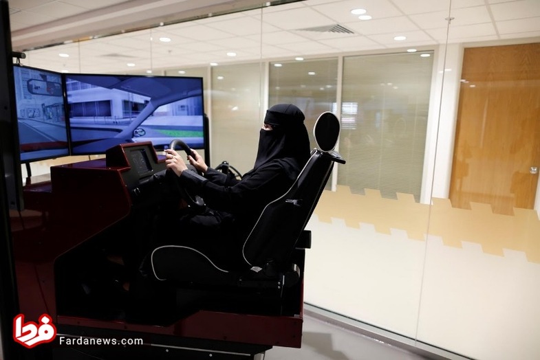51841 آموزش رانندگی به زنان عربستان +تصاویر