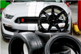 فورد موستانگ شلبی GT350R سال 2015-16 مجهز به چرخ های فیبرکربنی استاندارد