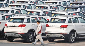 رکود بی‌سابقه بازار خودروی چین