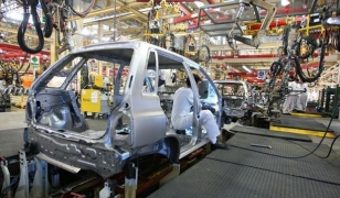 وزیر صنعت به خودروسازان در خصوص عمل به تعهدات اولتیماتوم داد