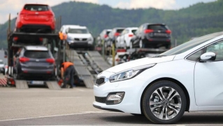 اصلاحیه مصوبه هیات وزیران درباره ترخیص خودروهای وارداتی ابلاغ شد