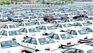 وزیر صنعت:قیمت خودرو با کاهش مواجه است