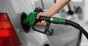 تصمیم نهایی برای افزایش قیمت بنزین هنوز اعلام نشده