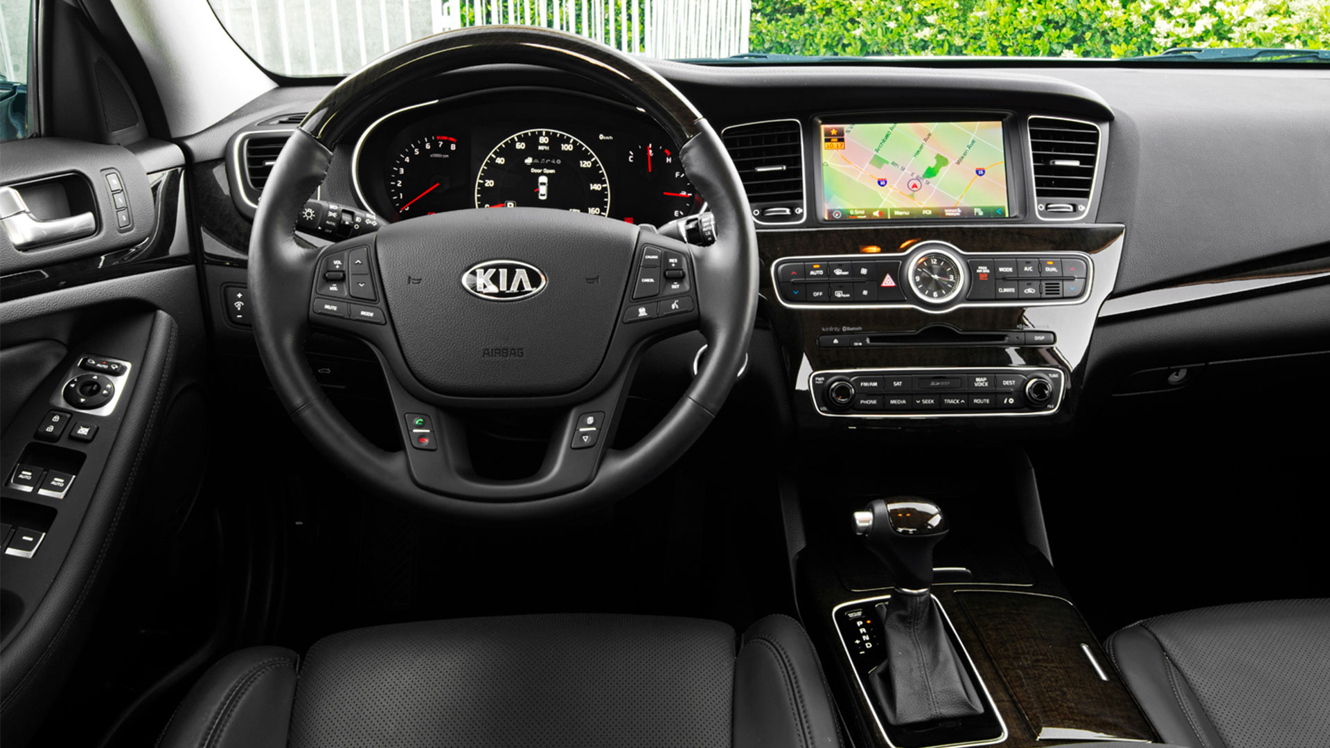 کیا کادنزا Kia Cadenza