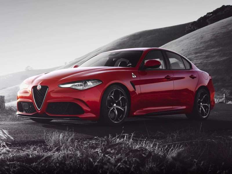 7-آلفارومئو Giulia Quadrifoglio RWD