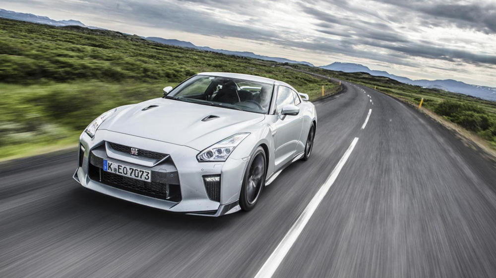 6- نیسان GT-R