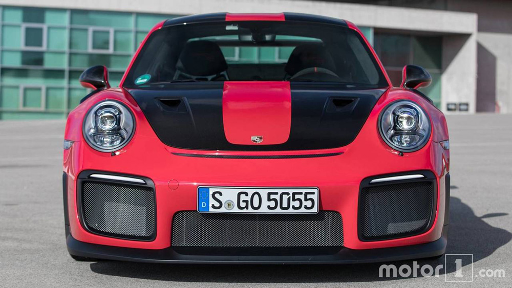 1-فراری 488 پیستا در مقابل پورشه 911 GT2 RS/نبرد اعداد