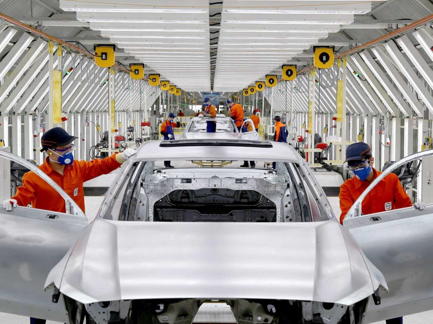 1-مدیر ارشد ولوو: چینی ها خودروی بهتری نسبت به اروپایی ها تولید می کنند.