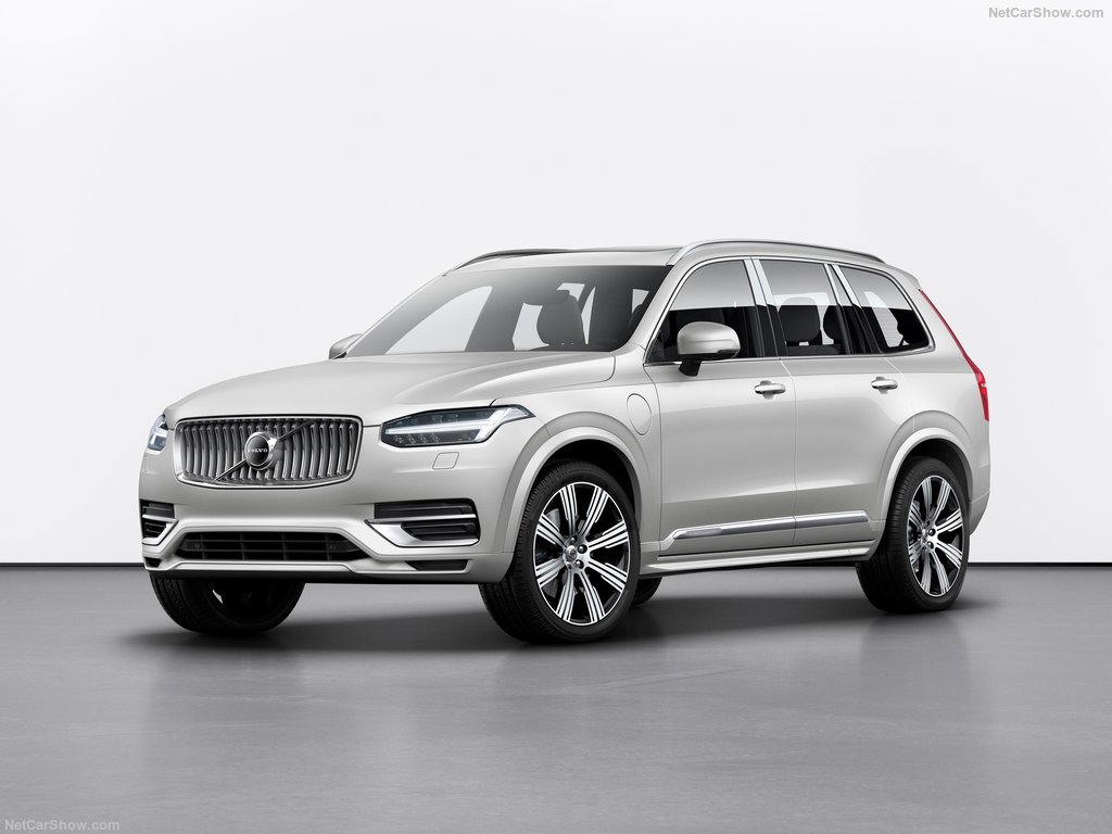 11-ولوو XC90 فیس لیفت معرفی شد