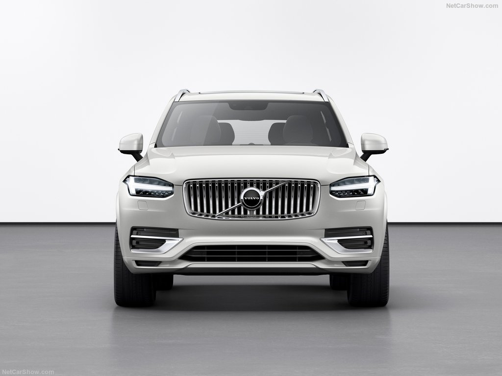 14-ولوو XC90 فیس لیفت معرفی شد