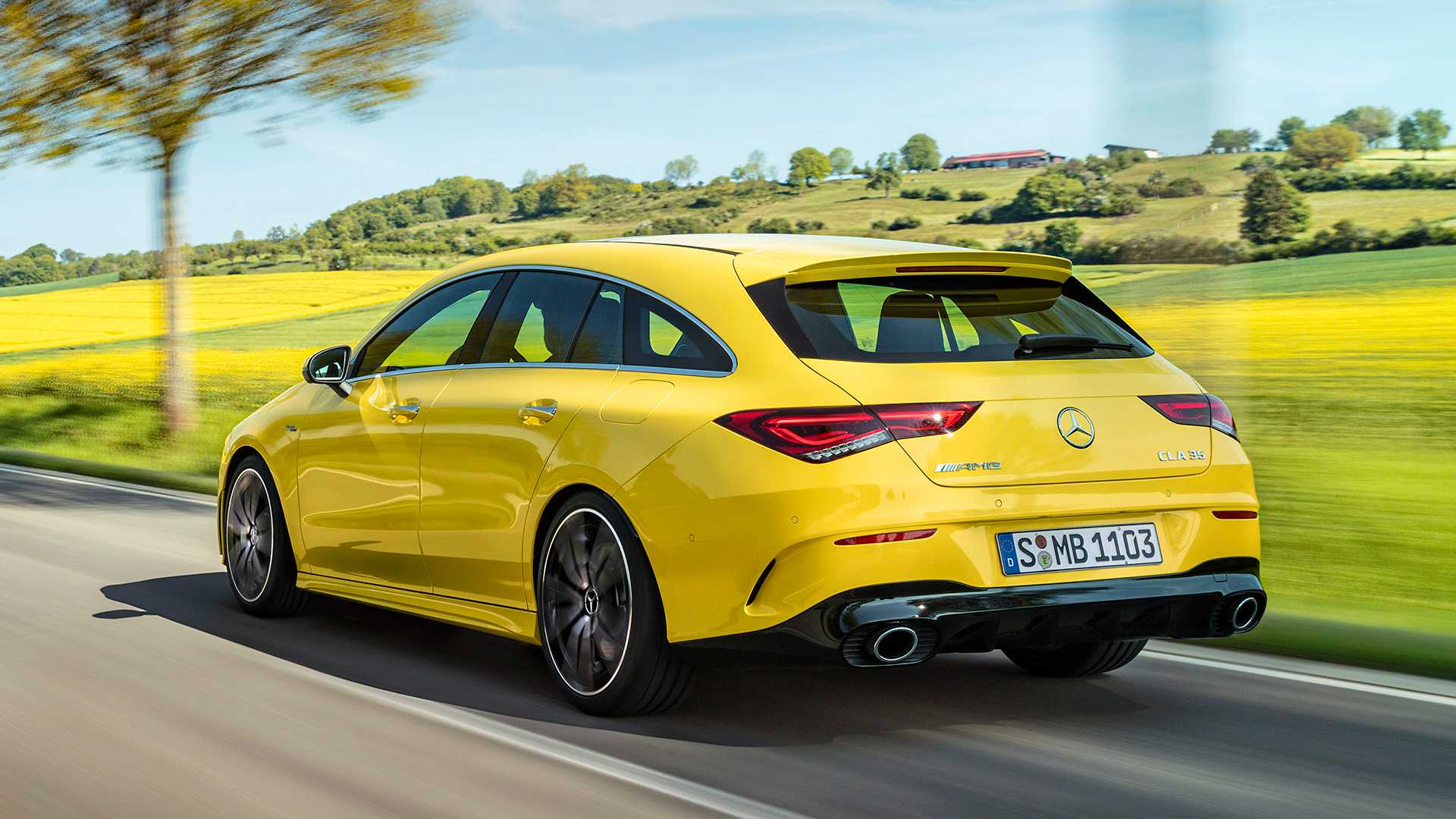 3-مرسدس بنز نسخه شوتینگ بریک AMG CLA 35 را معرفی کرد