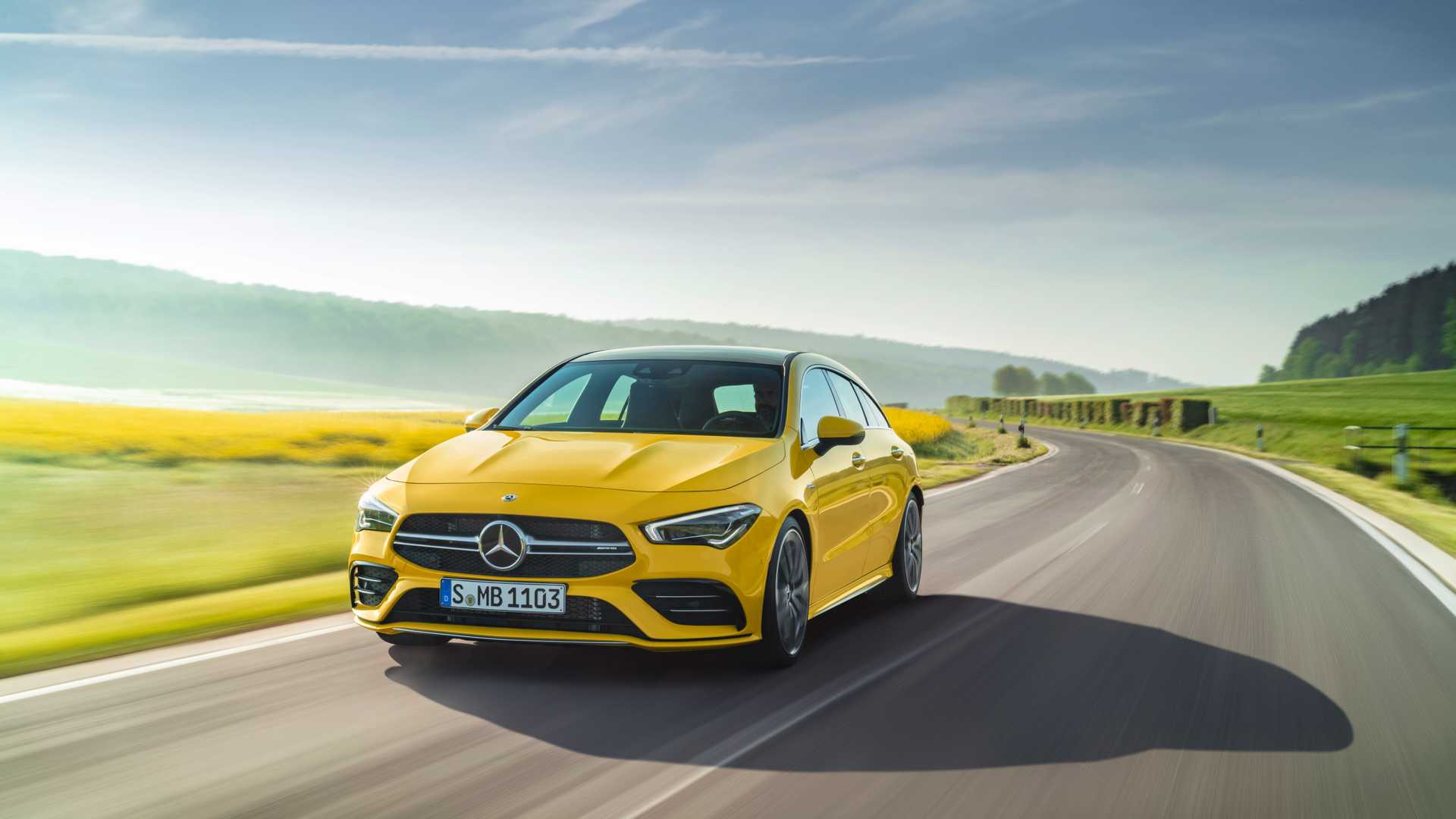 18-مرسدس بنز نسخه شوتینگ بریک AMG CLA 35 را معرفی کرد