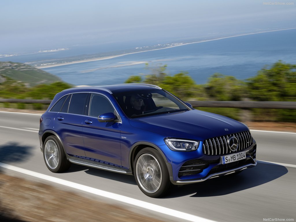 19-نسخه جدید مرسدس بنز GLC43 AMG معرفی شد