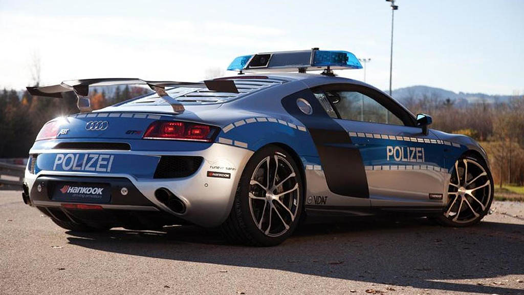 9-با پنج خودروی برتر پلیس جهان آشنا شوید