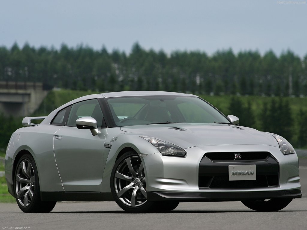 نیسان GT-R