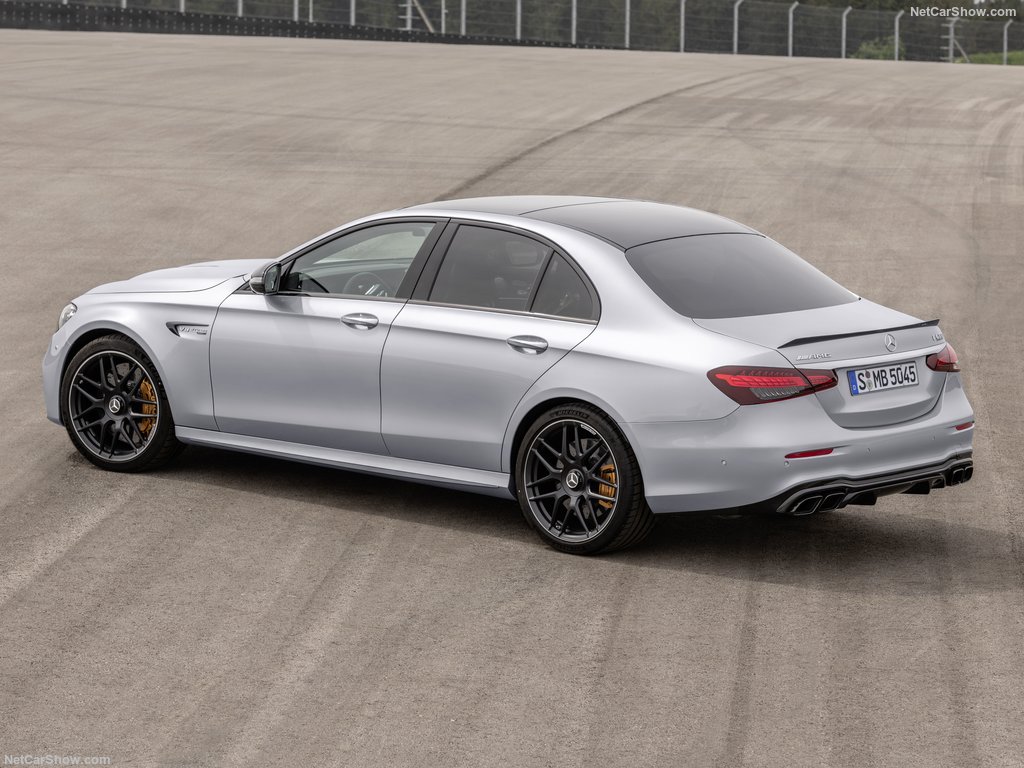 9-مقایسه فیس لیفت های جدید ،بی ام و M5 در برابر بنز E63 AMG