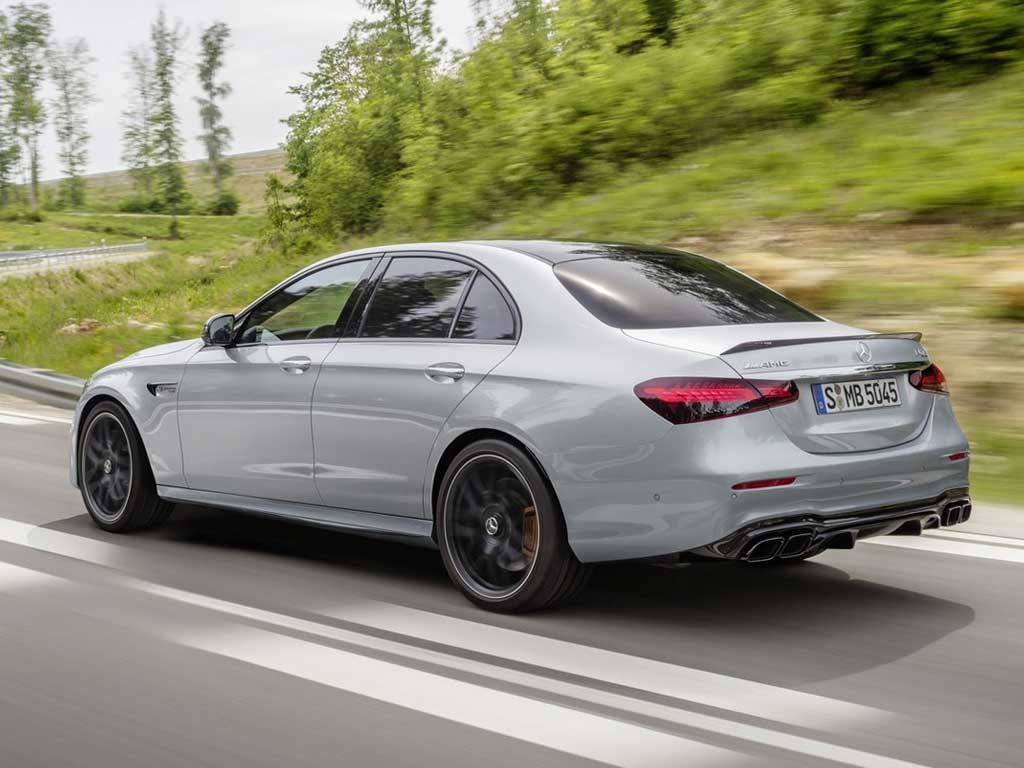 11-مقایسه فیس لیفت های جدید ،بی ام و M5 در برابر بنز E63 AMG