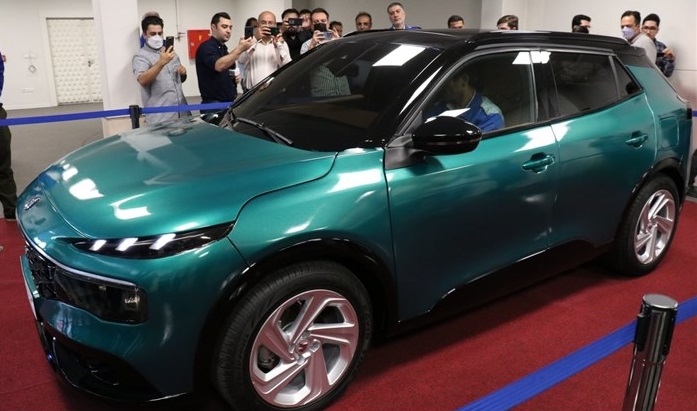 5-ماکت ری را ،نخستین کراس اوور ایران خودرو رونمایی شد!