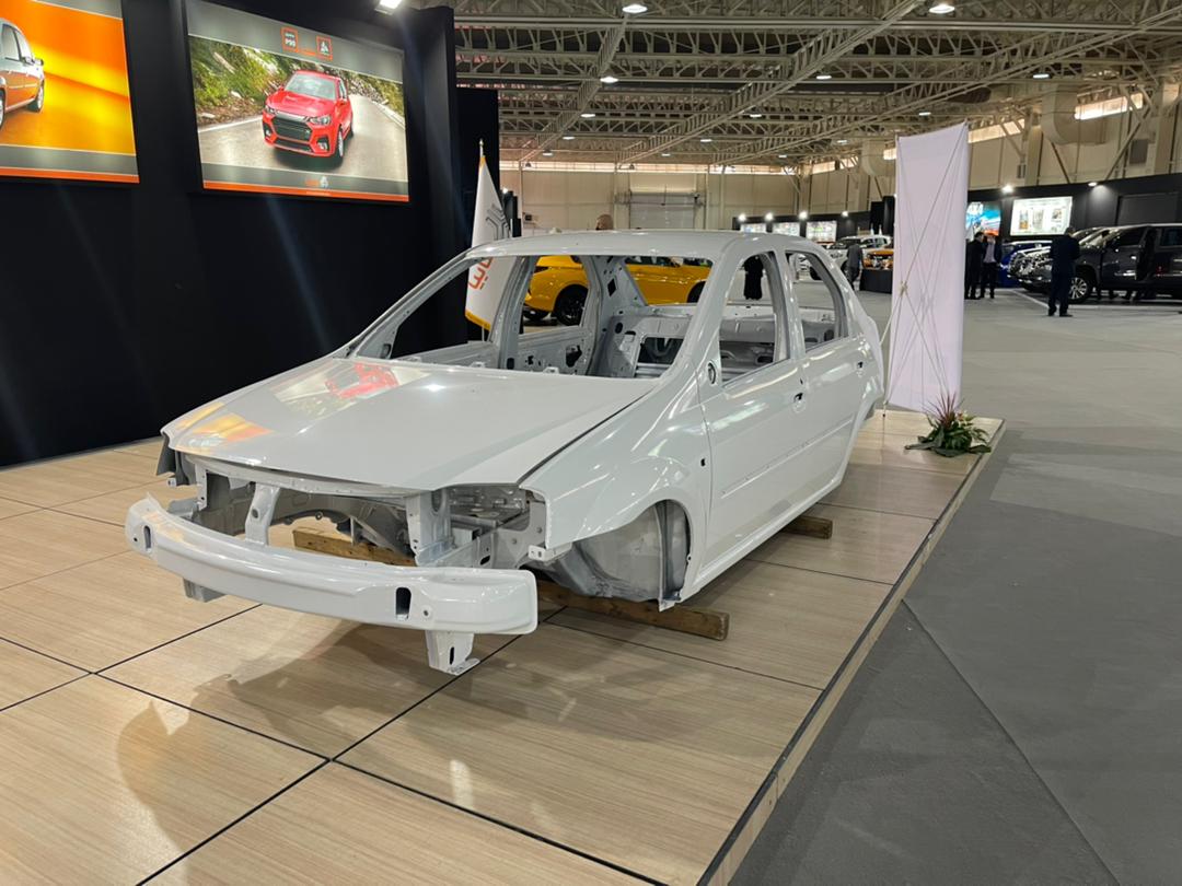 5-پروژه ال 90 ایرانیزه شده در نمایشگاه تحول صنعت خودرو به نمایش در آمد