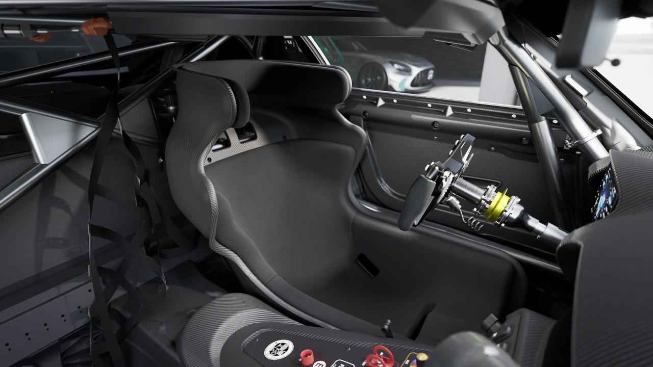 8-معرفی مرسدس AMG GT2؛خودروی مسابقه ای قابل خریداری برای عموم