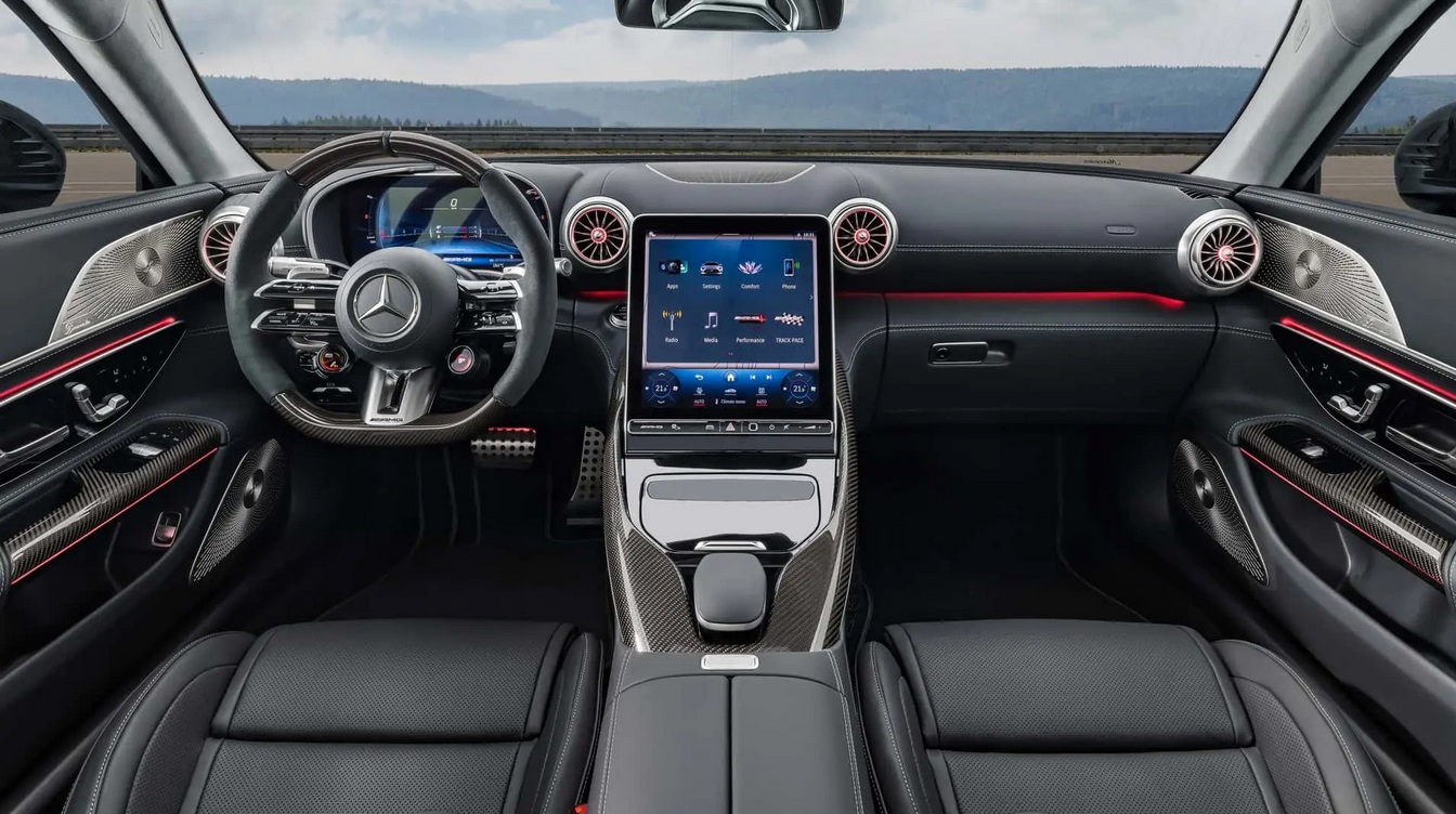 7-نسل جدید مرسدس AMG GT کوپه با چهار صندلی و موتور V8 رونمایی شد