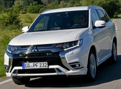 میتسوبیشی اوتلندر PHEV مدل 2019 معرفی شد