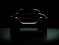معرفی اولین لاگواندا تولیدی استون مارتین در نمایشگاه خودروی ژنو 2019