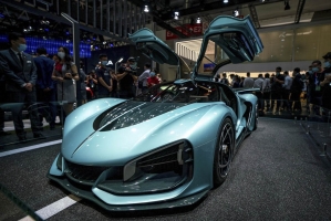 ابر خودروی 1900 اسب بخاری هونگچی،ستاره نمایشگاه خودروی پکن 2020