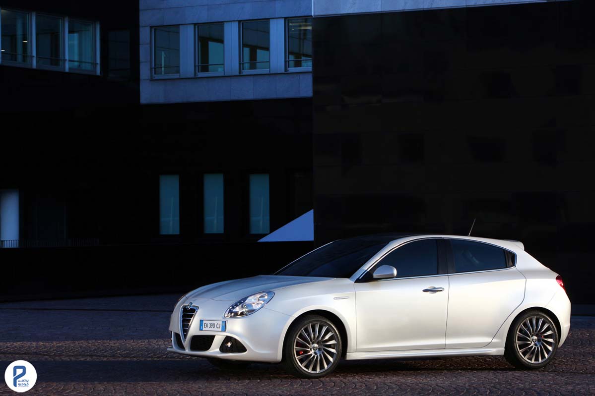 عکس خارجی آلفا رمئو جولیتا هاچبک Alfa Romeo Giulietta Hatchback 2010