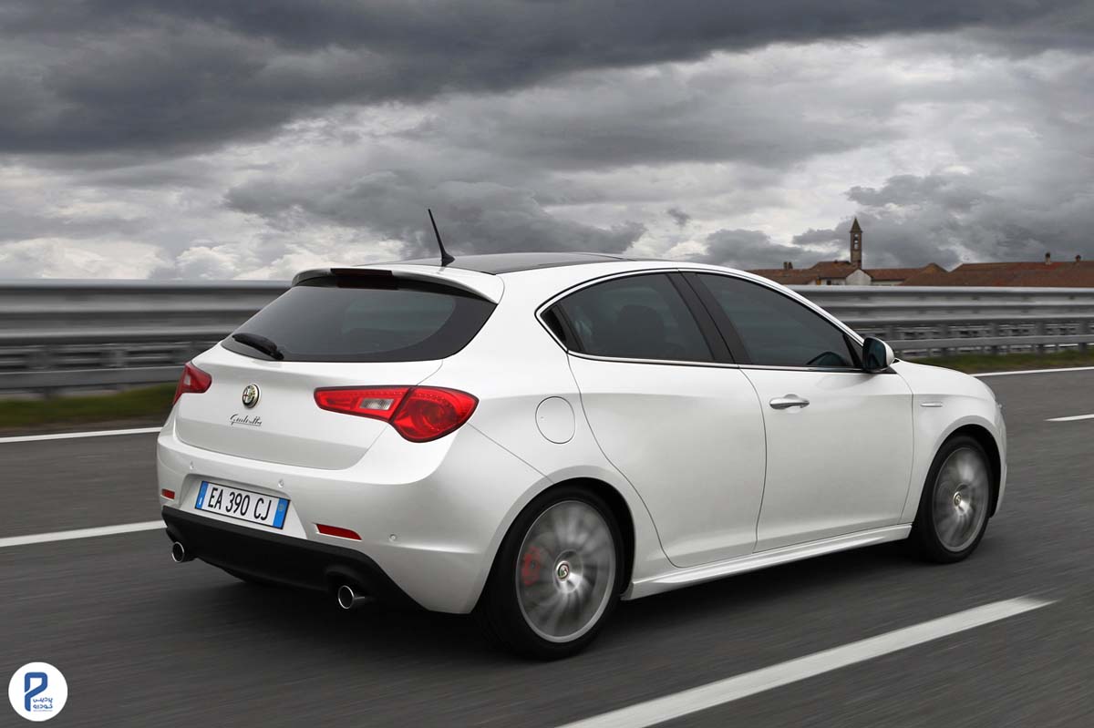 عکس خارجی آلفا رمئو جولیتا هاچبک Alfa Romeo Giulietta Hatchback 2010