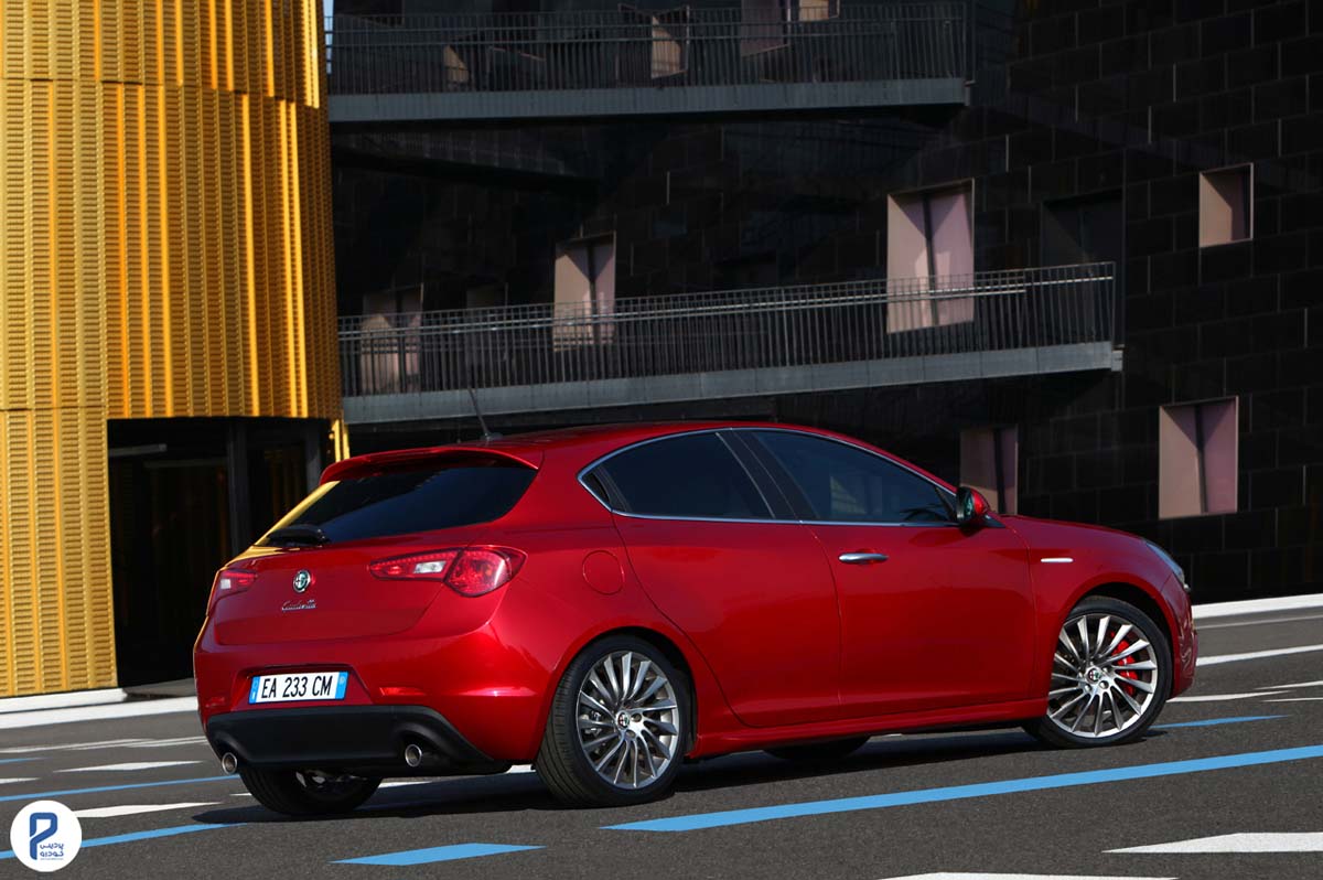 22- عکس خارجی آلفا رمئو جولیتا هاچبک Alfa Romeo Giulietta Hatchback 2010