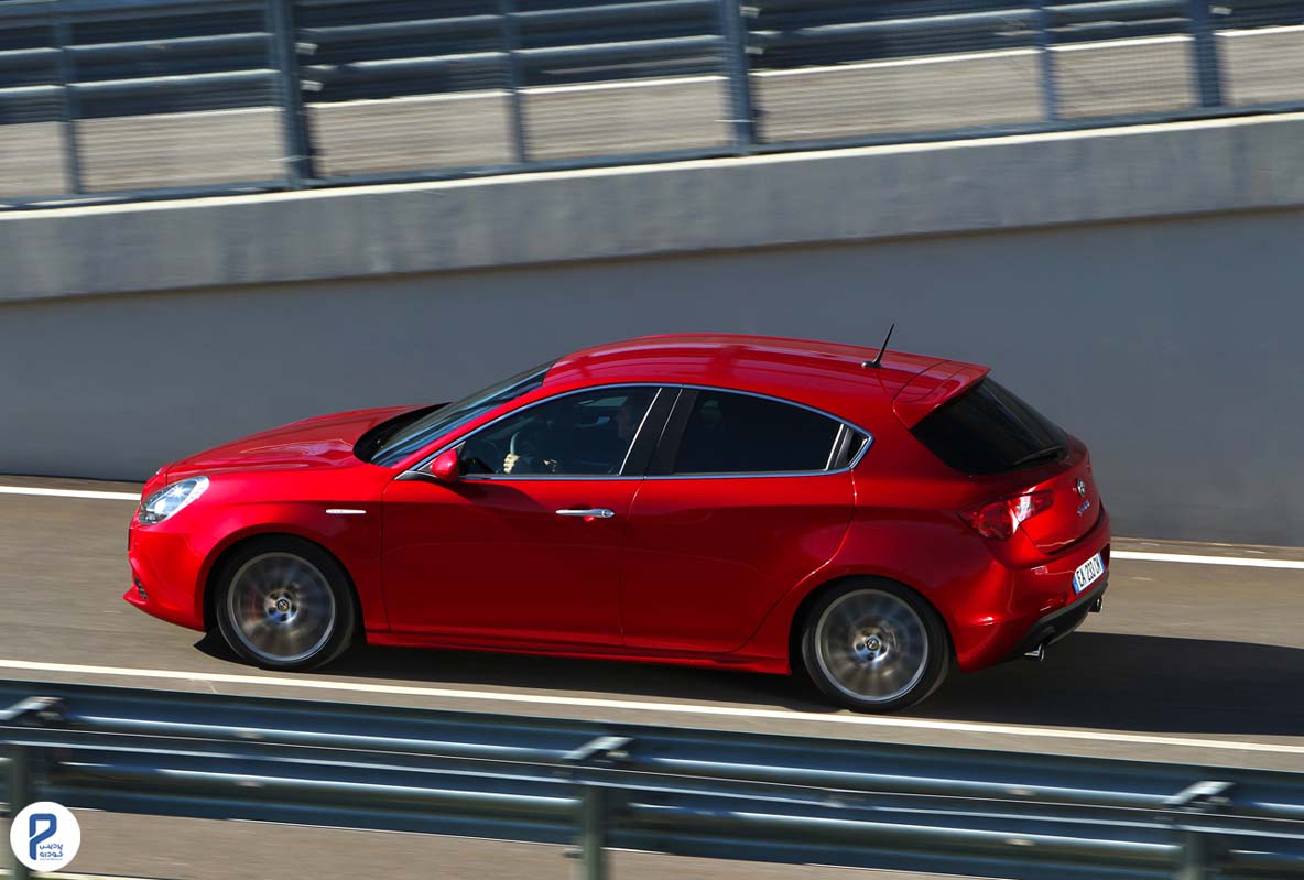 عکس خارجی آلفا رمئو جولیتا هاچبک Alfa Romeo Giulietta Hatchback 2010